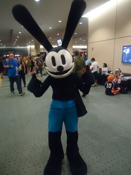 Fan Expo 2014 Oswald the Lucky Rabbit by Breakdown Fur