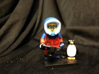 Lego minifig: Wildlife photographer