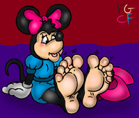 Barefoot Minnie
