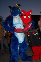 HUGGLES