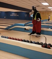 Getting ready to bowl...