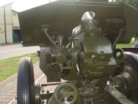 world war II cannon     /5