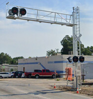 Lindsay cantilever gate combo