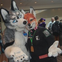 AnthroCon-Ioco Hugs!