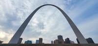 St Louis Arch Photo 2