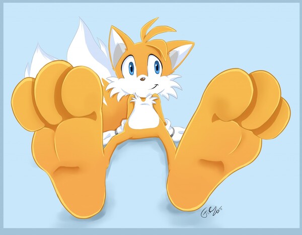 Silver's Hyper Sized Feet' By TheReal_Tails-Chan by cornchip21 -- Fur  Affinity [dot] net