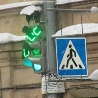 A Klingon street light
