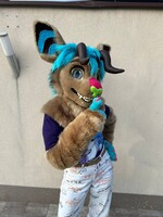 Griwi fursuit - 2023