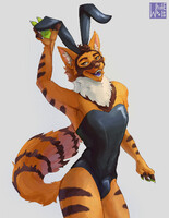 Skyclaw Eallec in a bunnysuit