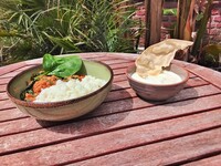 Lentil and spinach dal with garam masala (V/VV)