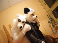 TJIL 2011/12-07- Aww - Cuddle