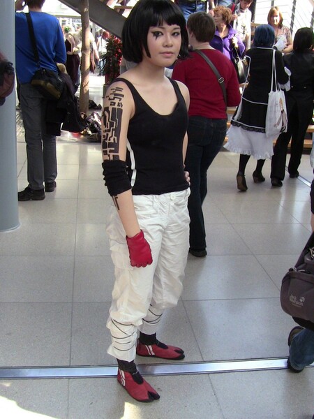 Mirrors Edge Faith Cosplay at Leipzig bookfair 2012 by flumi94